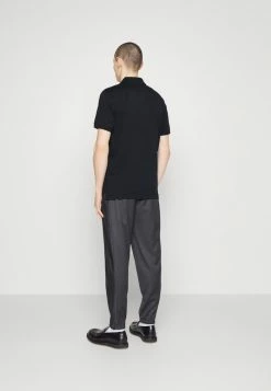 J.LINDEBERG RUBI SLIM - Polo Shirt - Black 9 J.LINDEBERG RUBI SLIM - Polo Shirt - Black -J.LINDEBERG SHOP 0afd0fbc6fce42e69c86040b33ae671a