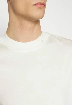 J.LINDEBERG ACE MOCK NECK - Basic T-shirt - White 11 J.LINDEBERG ACE MOCK NECK - Basic T-shirt - White -J.LINDEBERG SHOP 101711fd8a294a798c494964a789927b