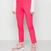 J.LINDEBERG LEA PULL ON PANT - Tracksuit Bottoms - Azalea