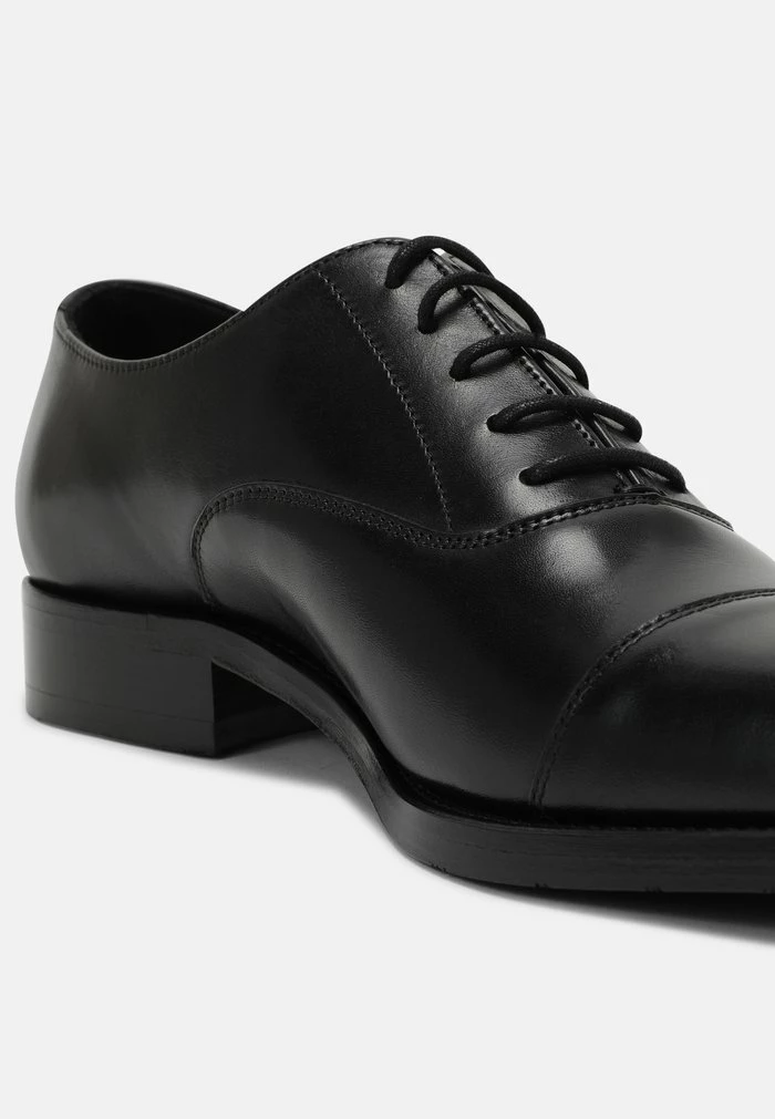 HOPPER CAP TOE PORT - Lace-ups - black
