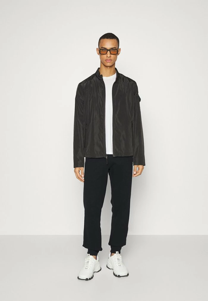 J.LINDEBERG PANT - Tracksuit Bottoms - Black 2 J.LINDEBERG PANT - Tracksuit Bottoms - Black - Image 2