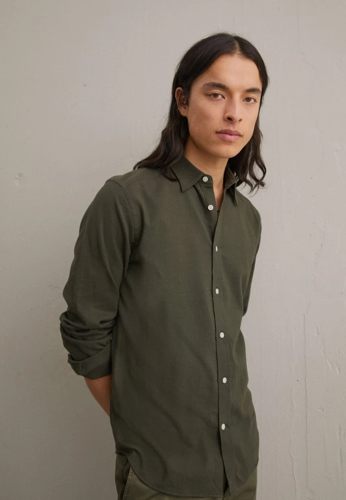 LIGHT SLIM - Shirt - forest green