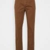 J.LINDEBERG CHAZE STRETCH PANTS - Chinos - Penny Brown