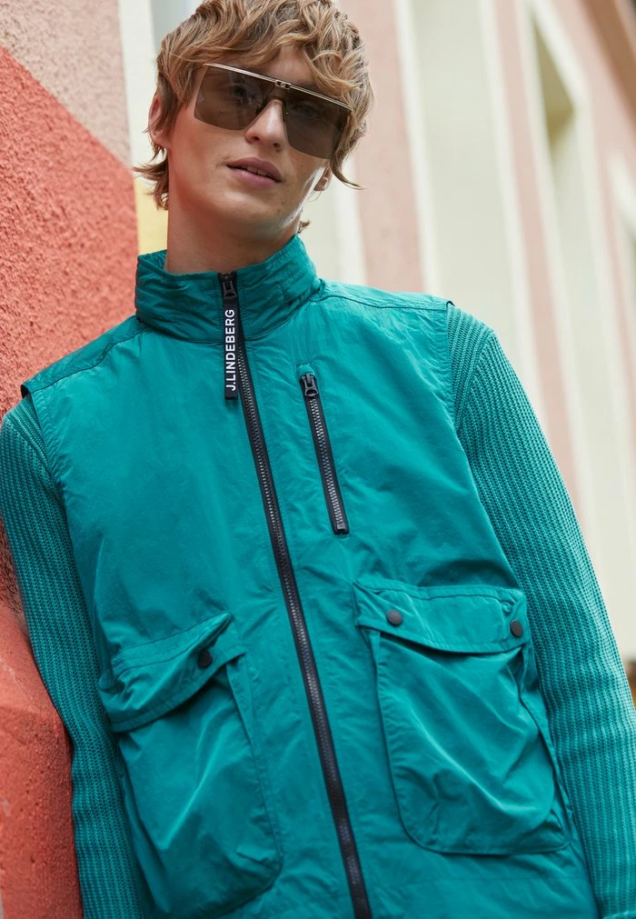 RAUFA VEST - Waistcoat - deep lake