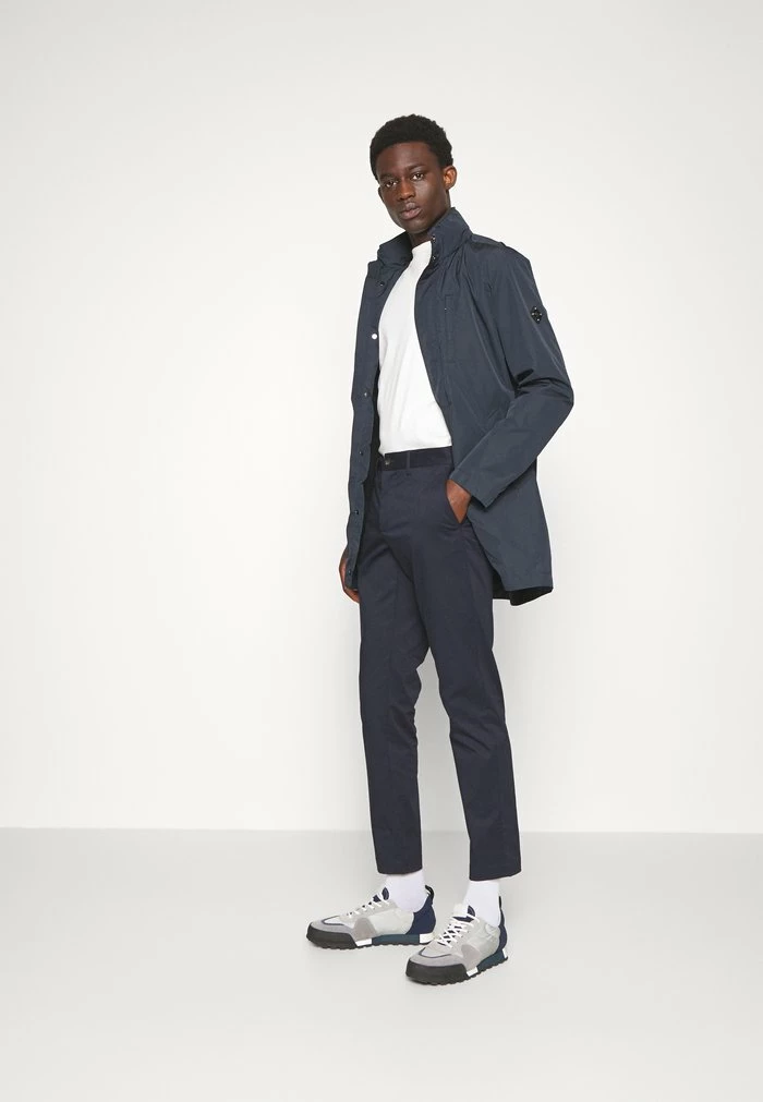 CHAZE SUPER PANTS - Chinos - navy