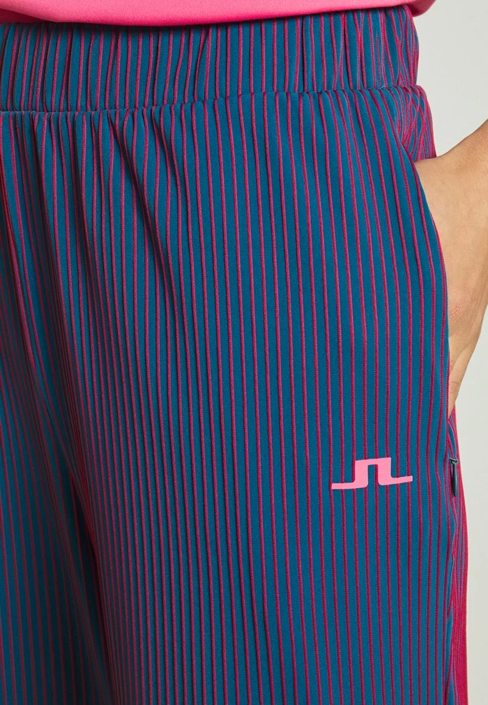 IMAN GOLF PANT - Tracksuit bottoms - moroccan blue