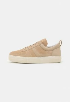 J.LINDEBERG JORDY - Trainers - Sand