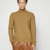 J.LINDEBERG ORIAN TURTLENECK - Jumper - Tiger Brown